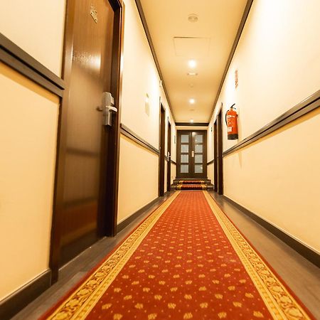 Hotel Machaco Alburquerque Bagian luar foto