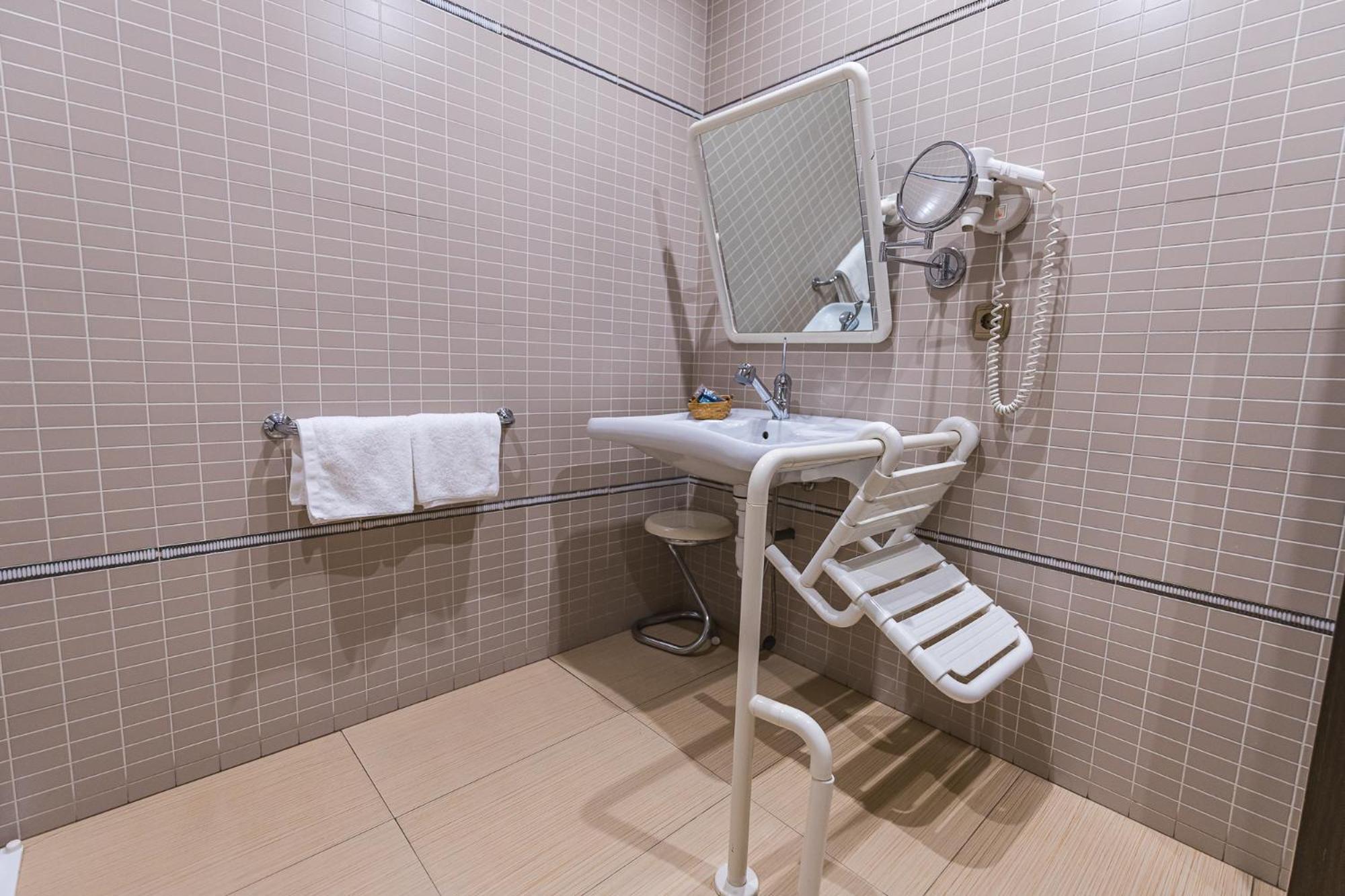 Hotel Machaco Alburquerque Bagian luar foto